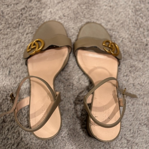 Gucci WOMEN'S MID-HEEL SANDAL - Picture 3 of 5